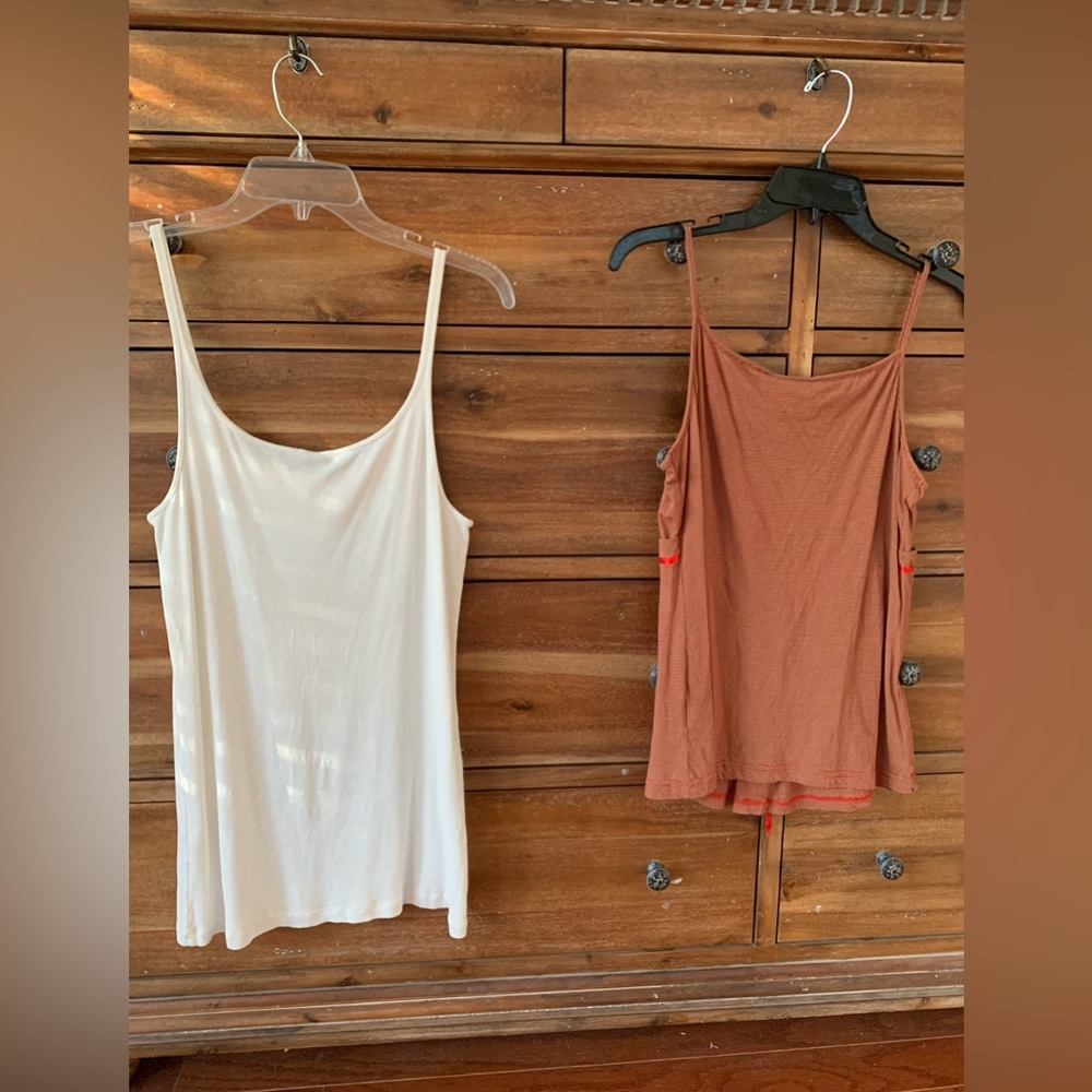 Bundle: J Crew White Cotton Tank w/💯%Silk Ruffle & PTA Red/Brown Cotton Tank L - Picture 2 of 16